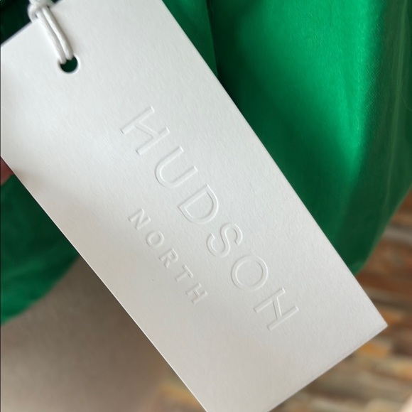 Hudson North Green Women's Peplum Top - Picture 3 of 6